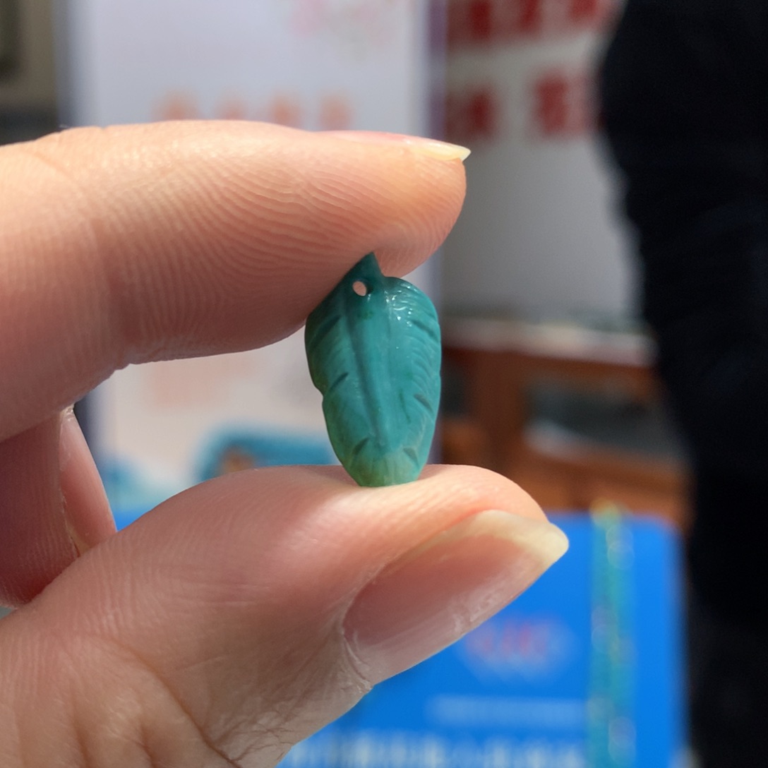 绿松石配饰未镶嵌