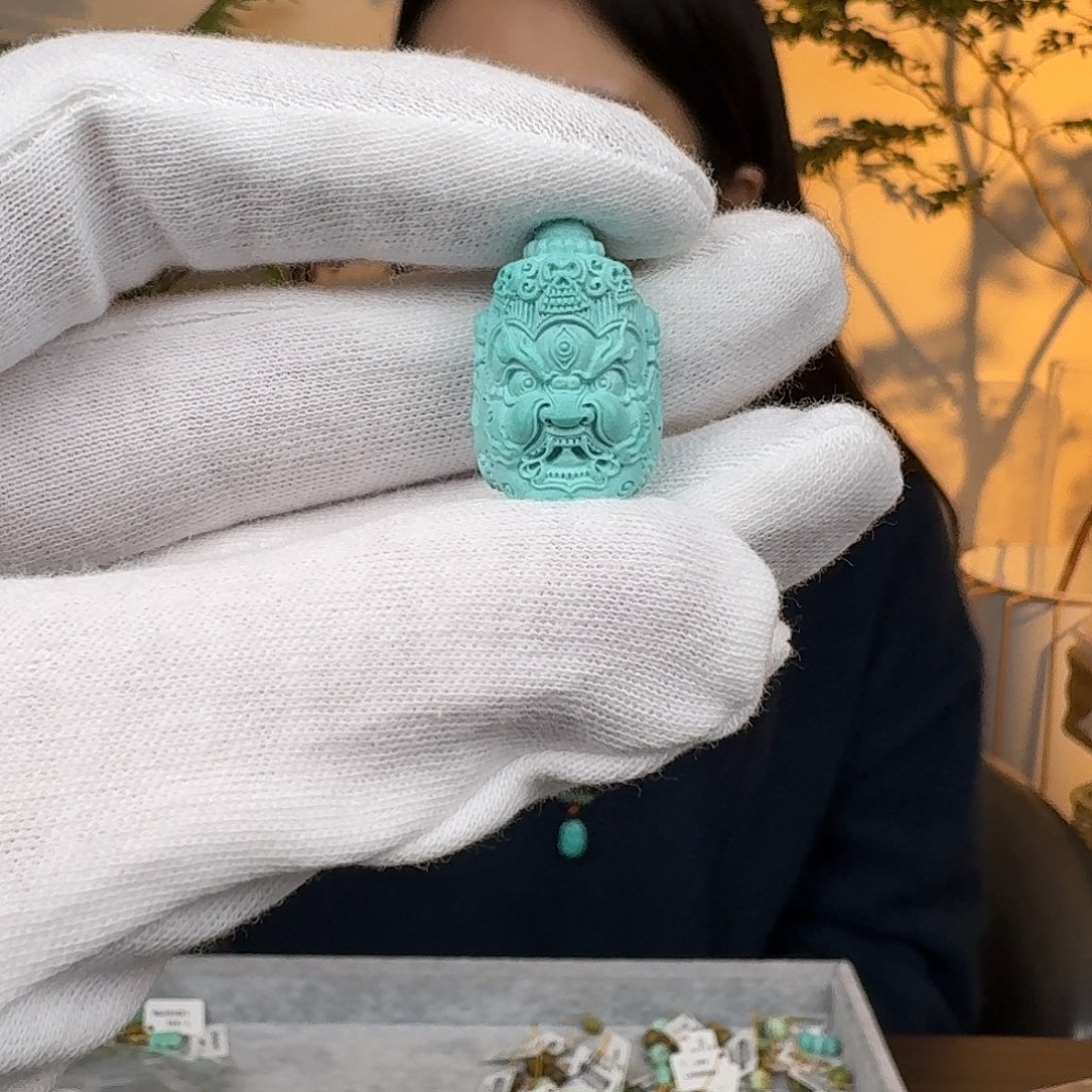 绿松石未镶嵌珠宝奇石