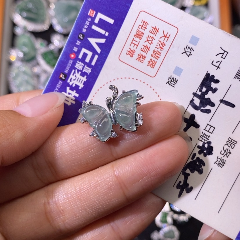 【闪购商品】翡翠颈饰未镶嵌天然
