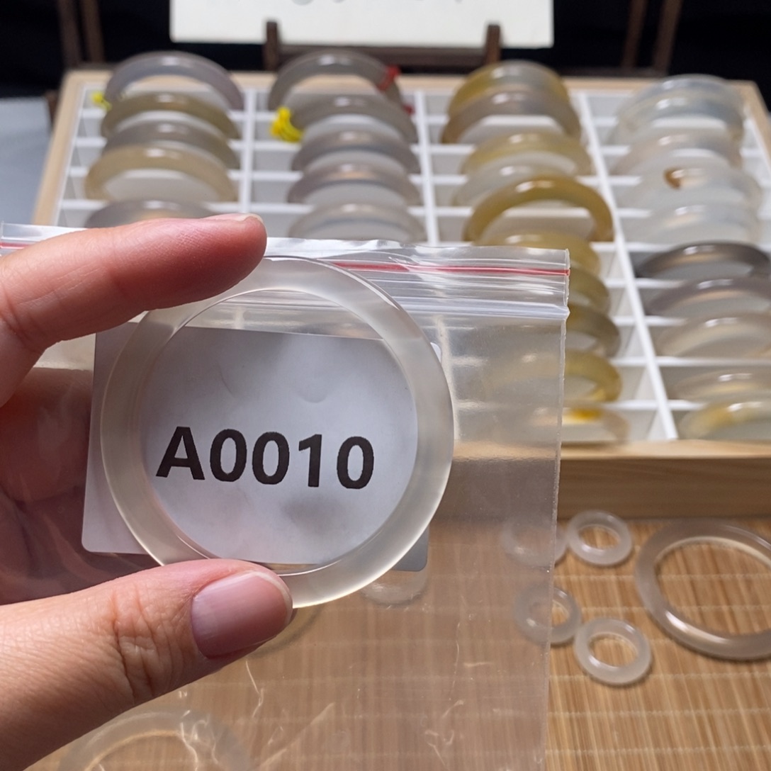 瓜****玛瑙/玉髓未镶嵌手镯