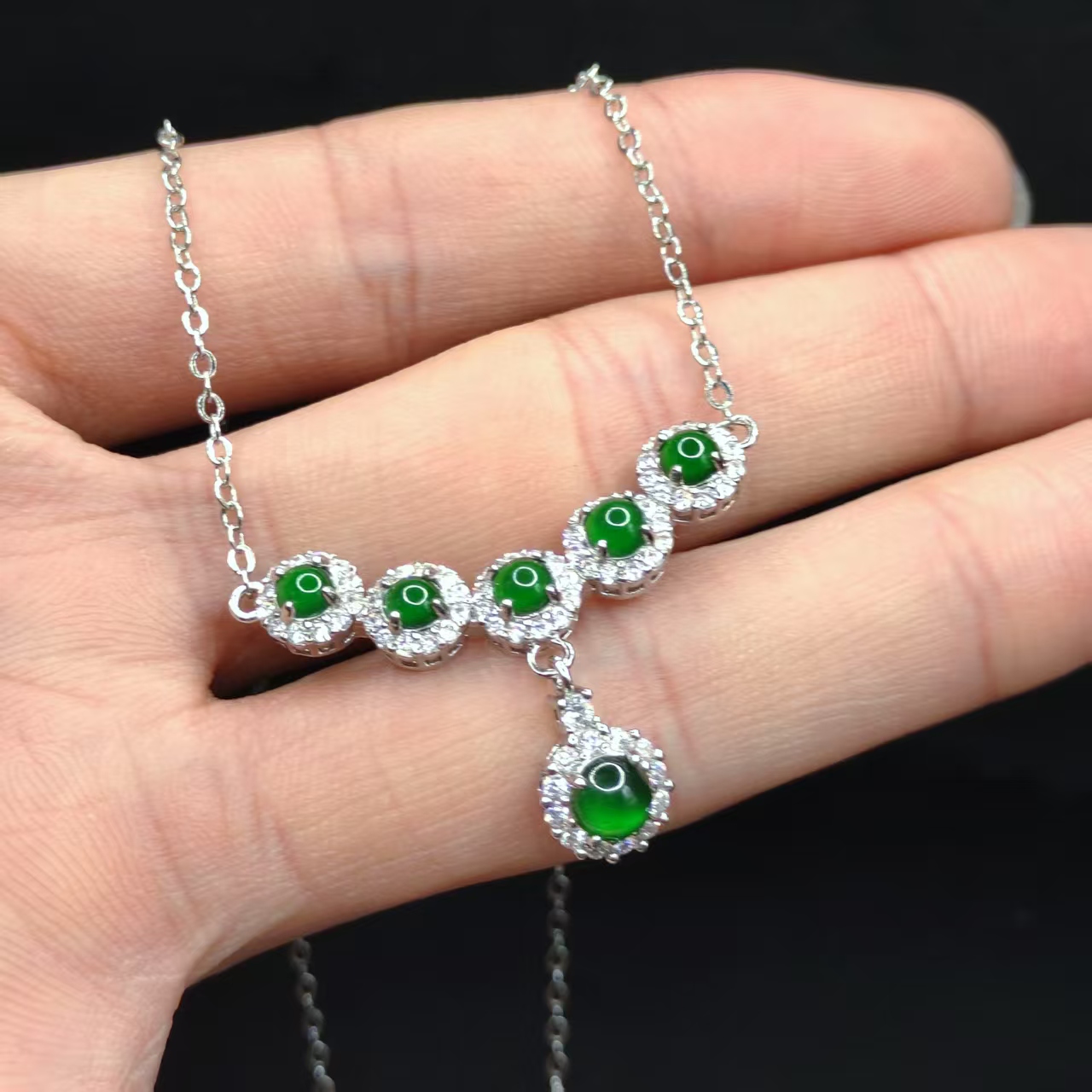 【龙龙严选】翡翠蛋面女神链WYX