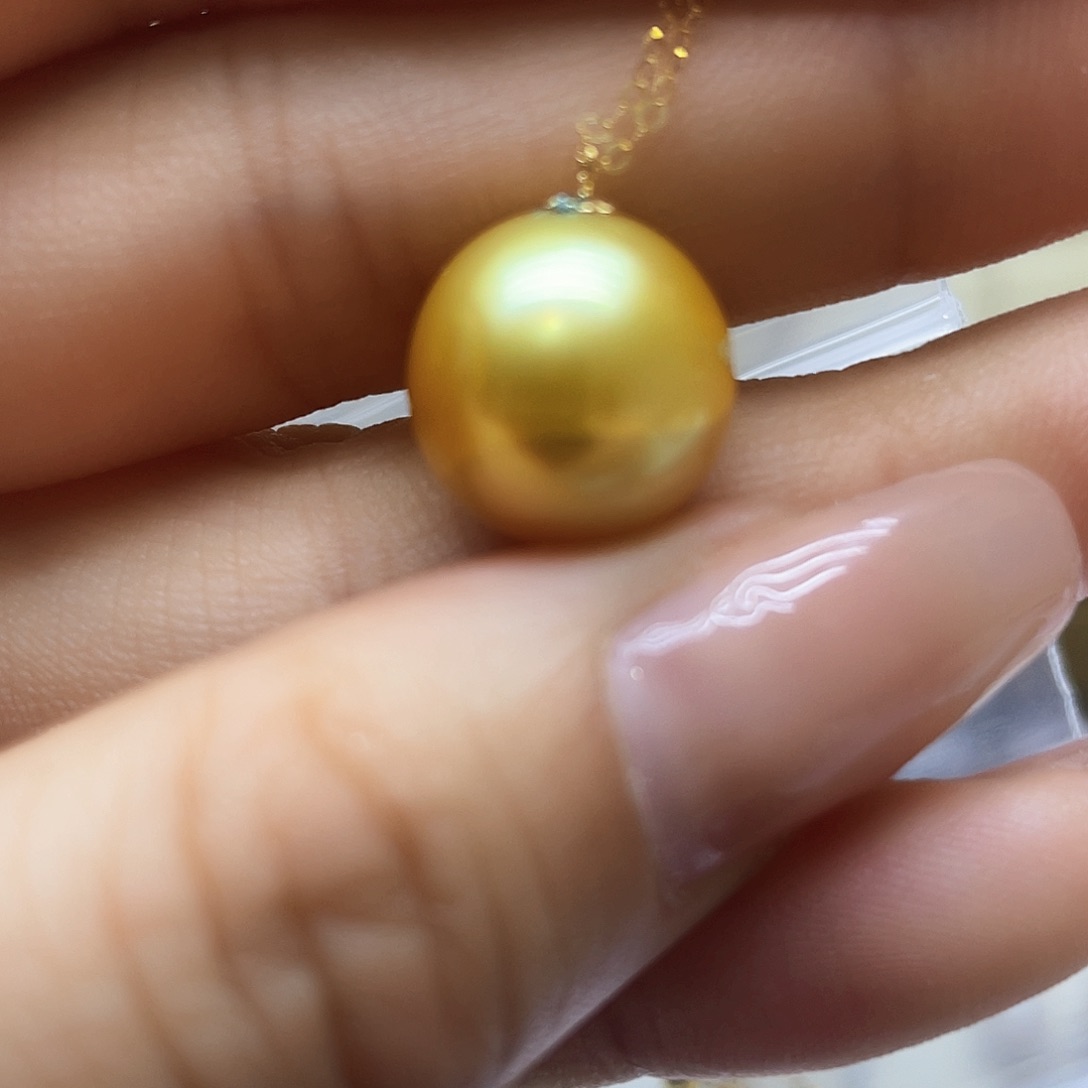 海水珍珠颈饰18K金镶嵌