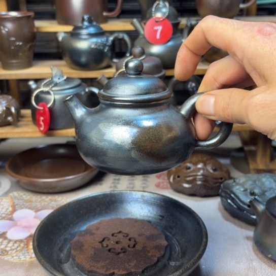 壶庄诚柴烧坭兴陶壶200（