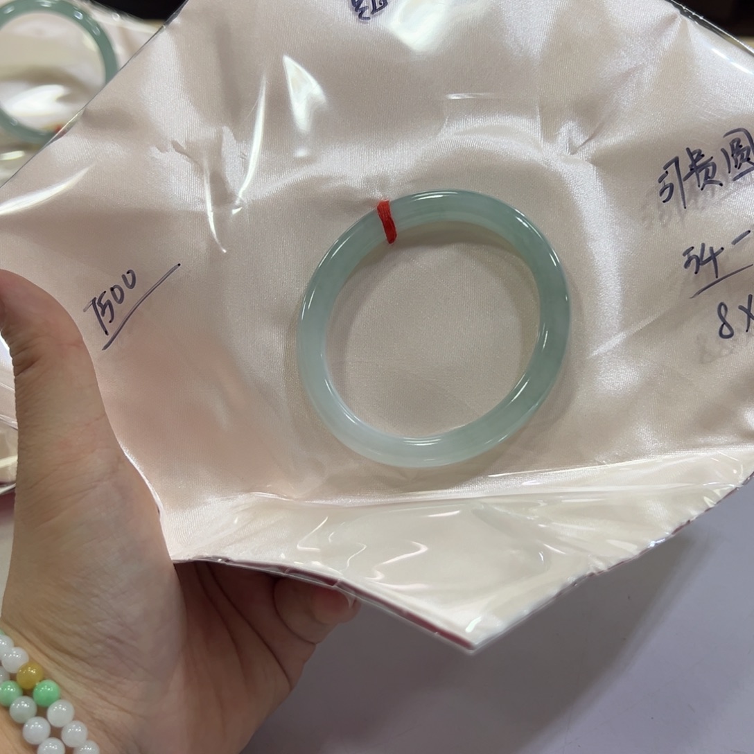 E***e翡翠未镶嵌手镯手镯