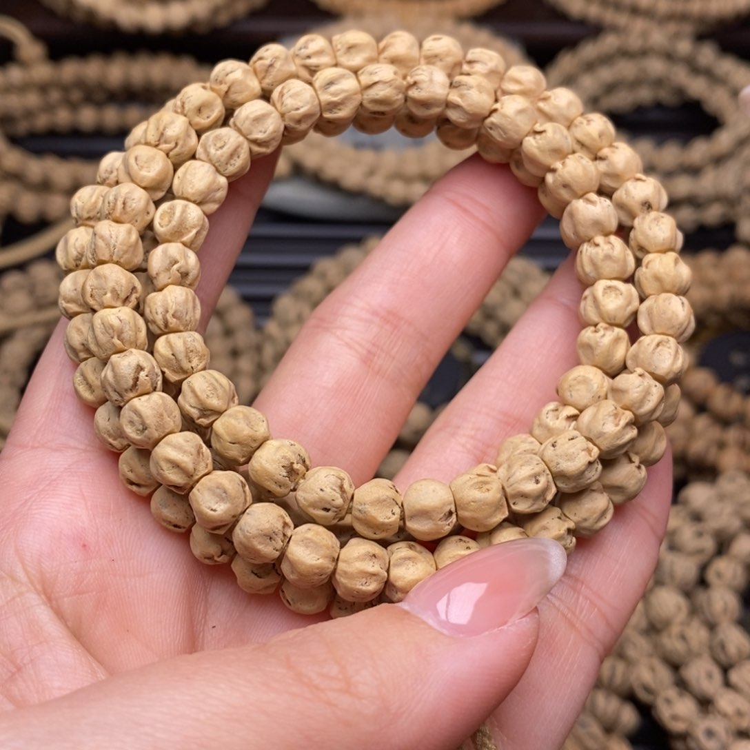 柏香籽/百香籽吊坠P****B