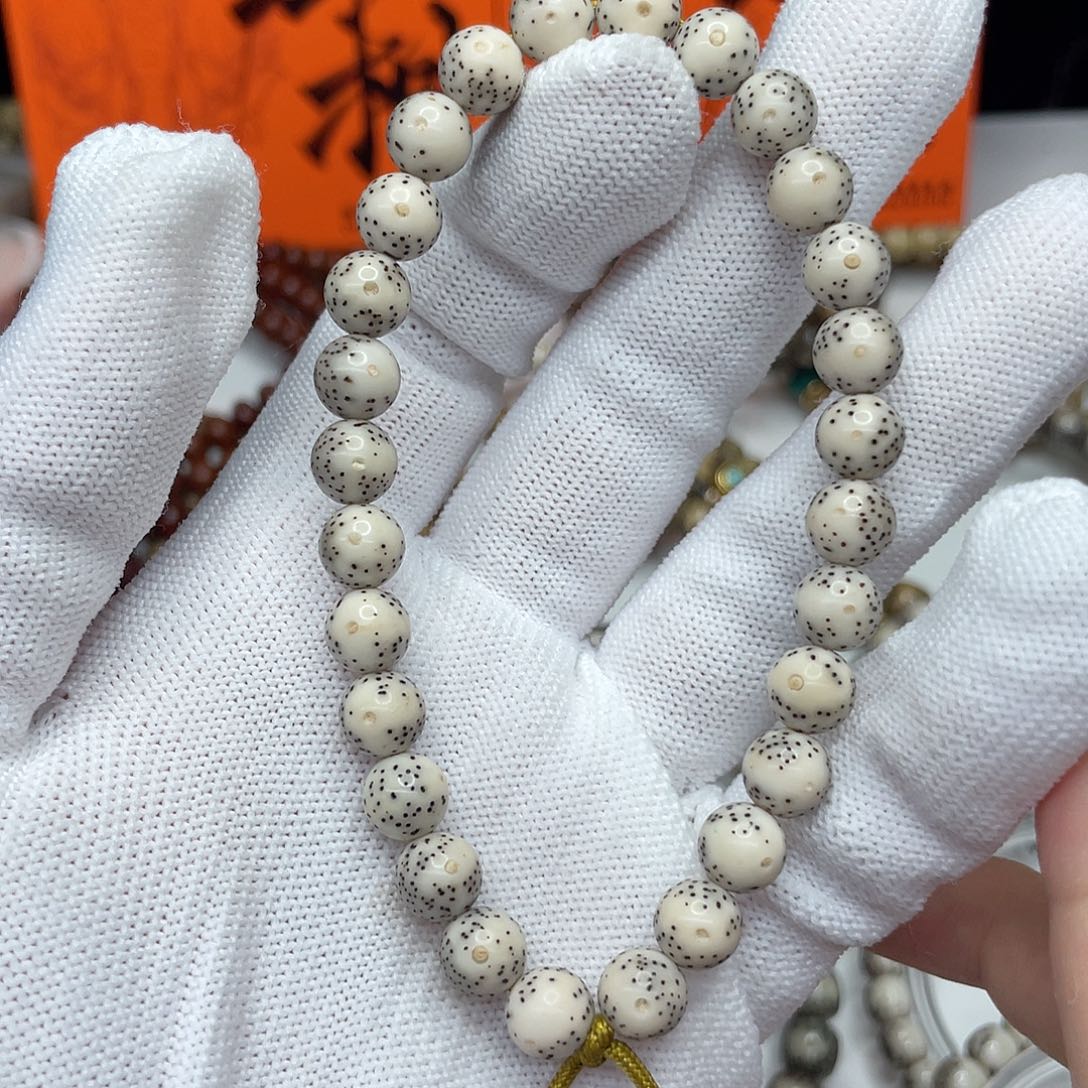 星月菩提吊坠卡8圆珠骨瓷白