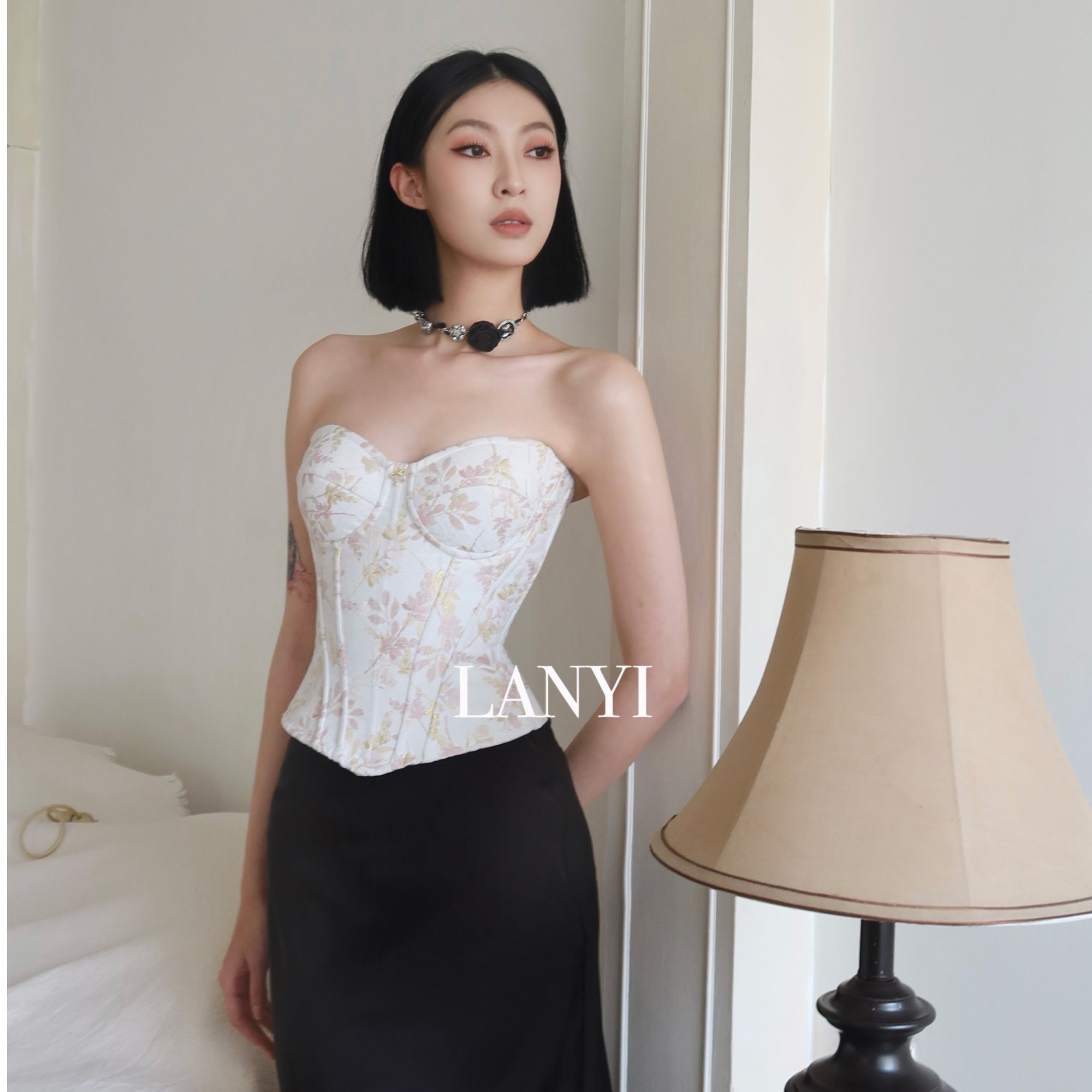 LANYI金枝粉叶胸衣鱼骨胸衣