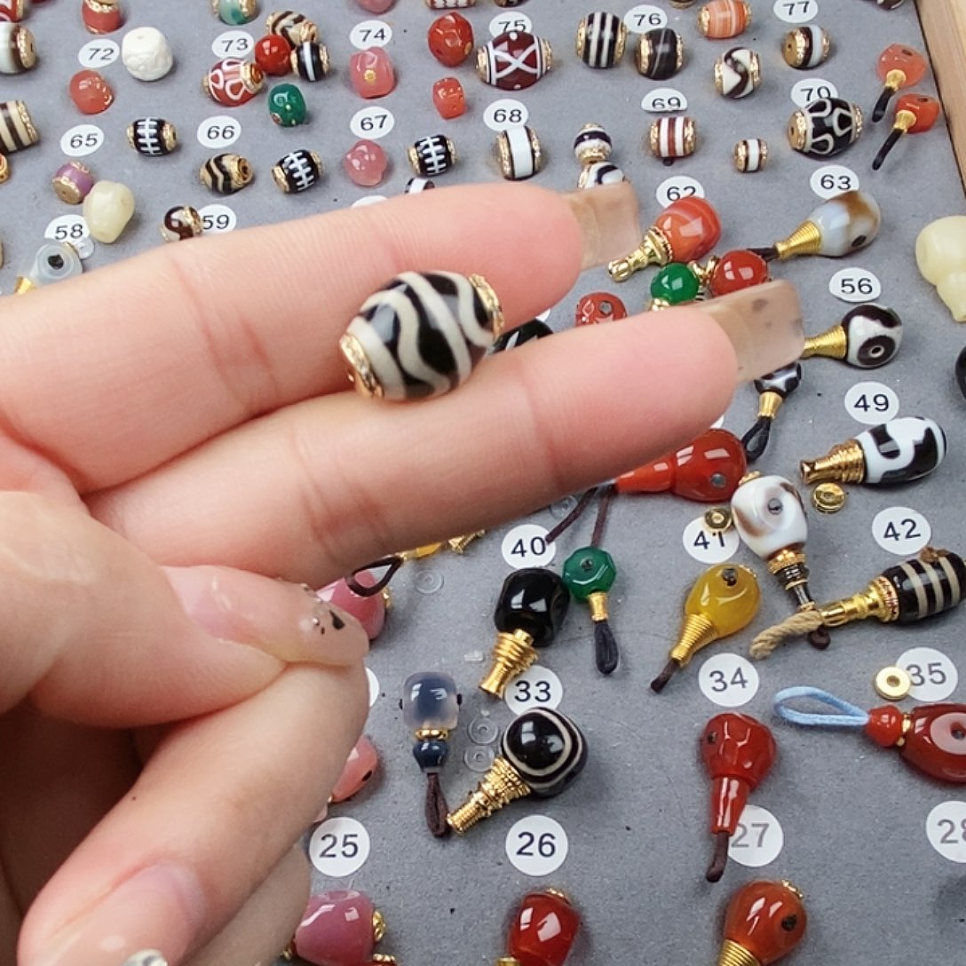 霖***夏玛瑙/玉髓未镶嵌饰品