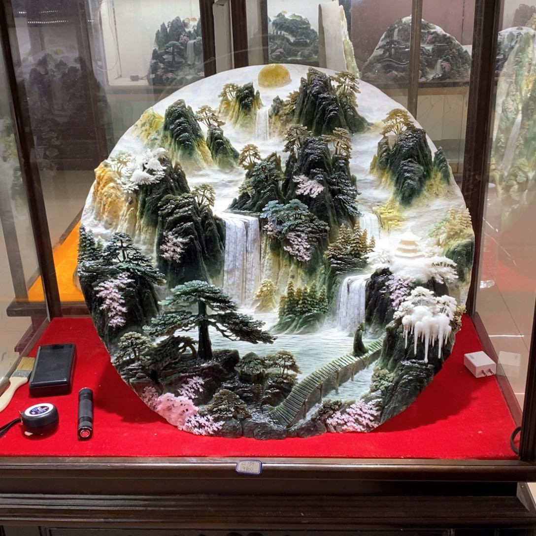 蛇纹石玉摆件未镶嵌