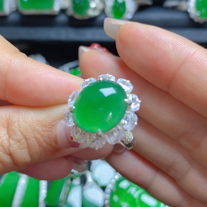 翡翠挂件银S925镶嵌蛋面女戒