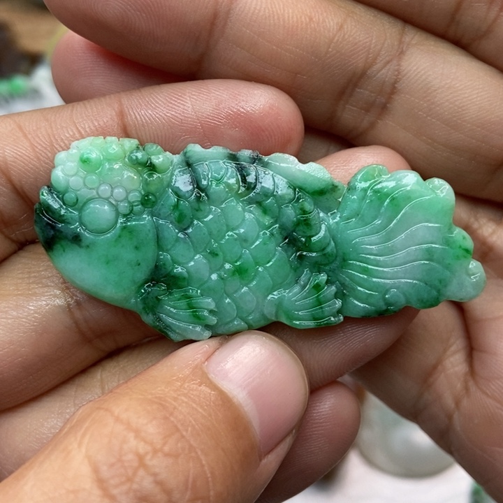 定制翡翠未镶嵌翡翠