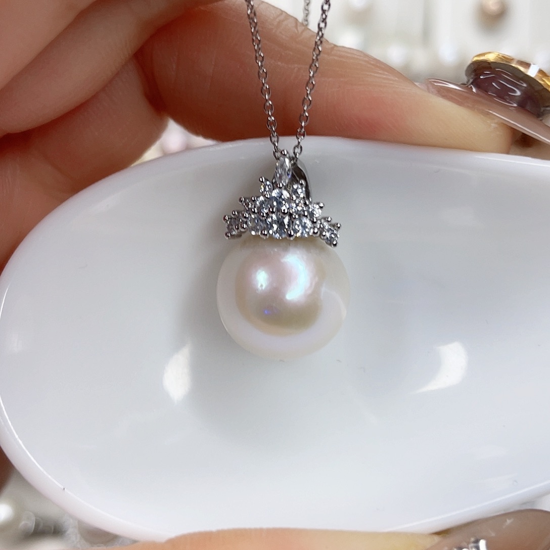 淡水珍珠吊坠(赠链)未镶嵌