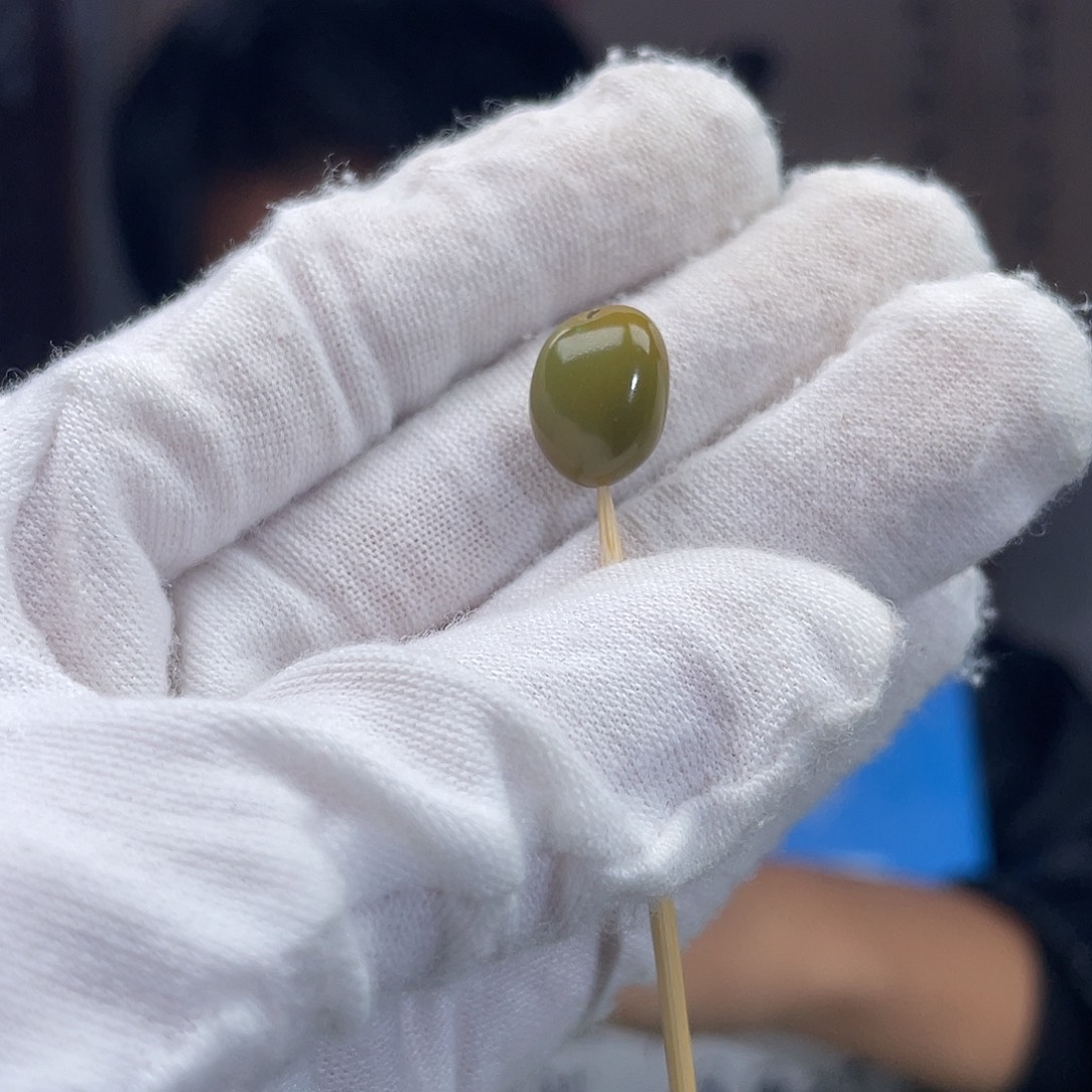 南红玛瑙未镶嵌珠宝奇石