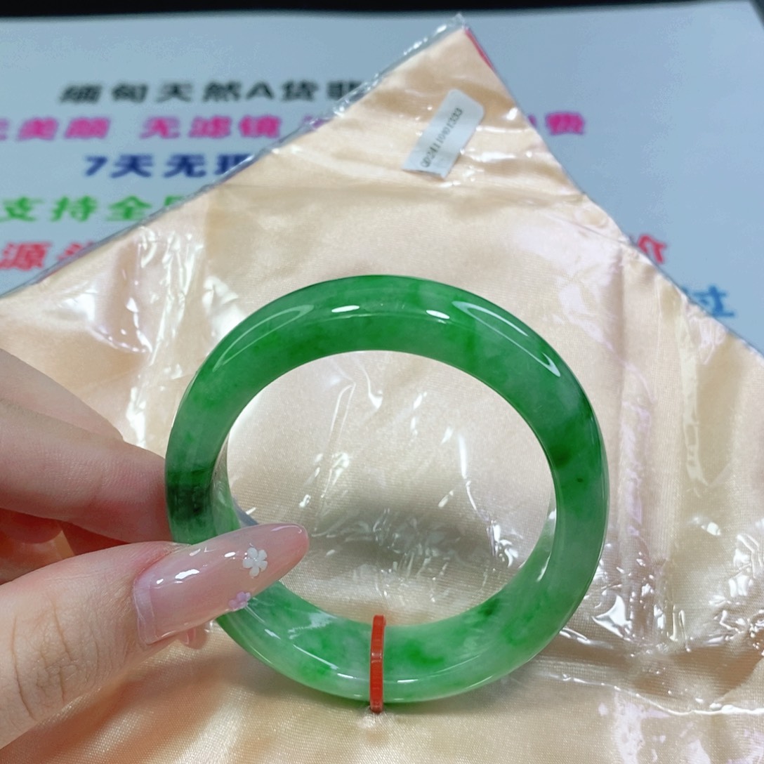 翡翠未镶嵌手镯I*U52 53 贵妃