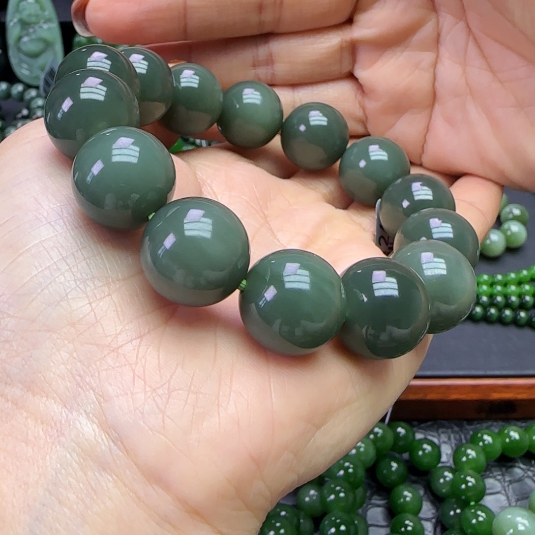 和田玉未镶嵌珠宝奇石