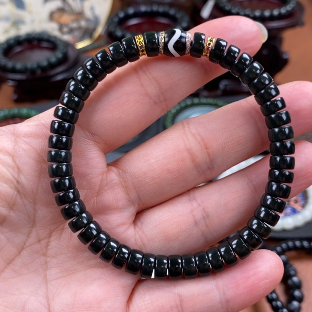 未镶嵌手链和田玉