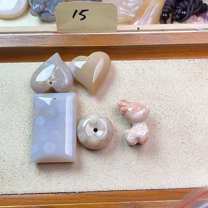 硅化玉颈饰未镶嵌小***～