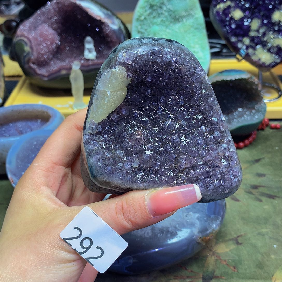 紫晶大型摆件（非配饰）未镶嵌