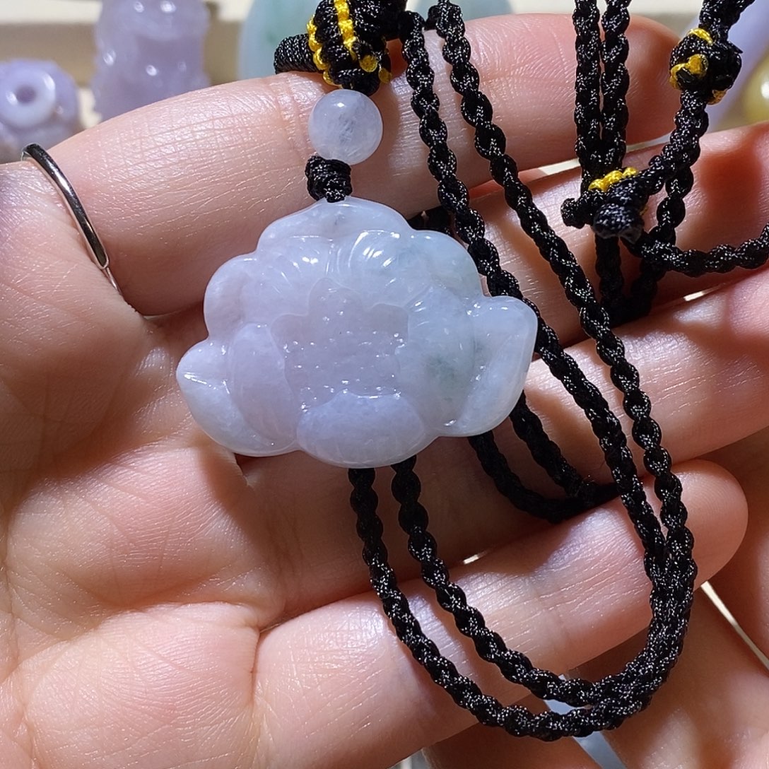 迟***…翡翠散珠未镶嵌翡翠