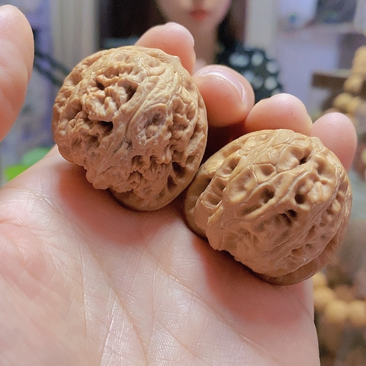 【闪购商品】文玩核桃把件37.5平谷元宝水尖黄油