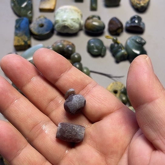 思***杨岫岩河磨玉（透闪石质玉）未镶嵌挂件