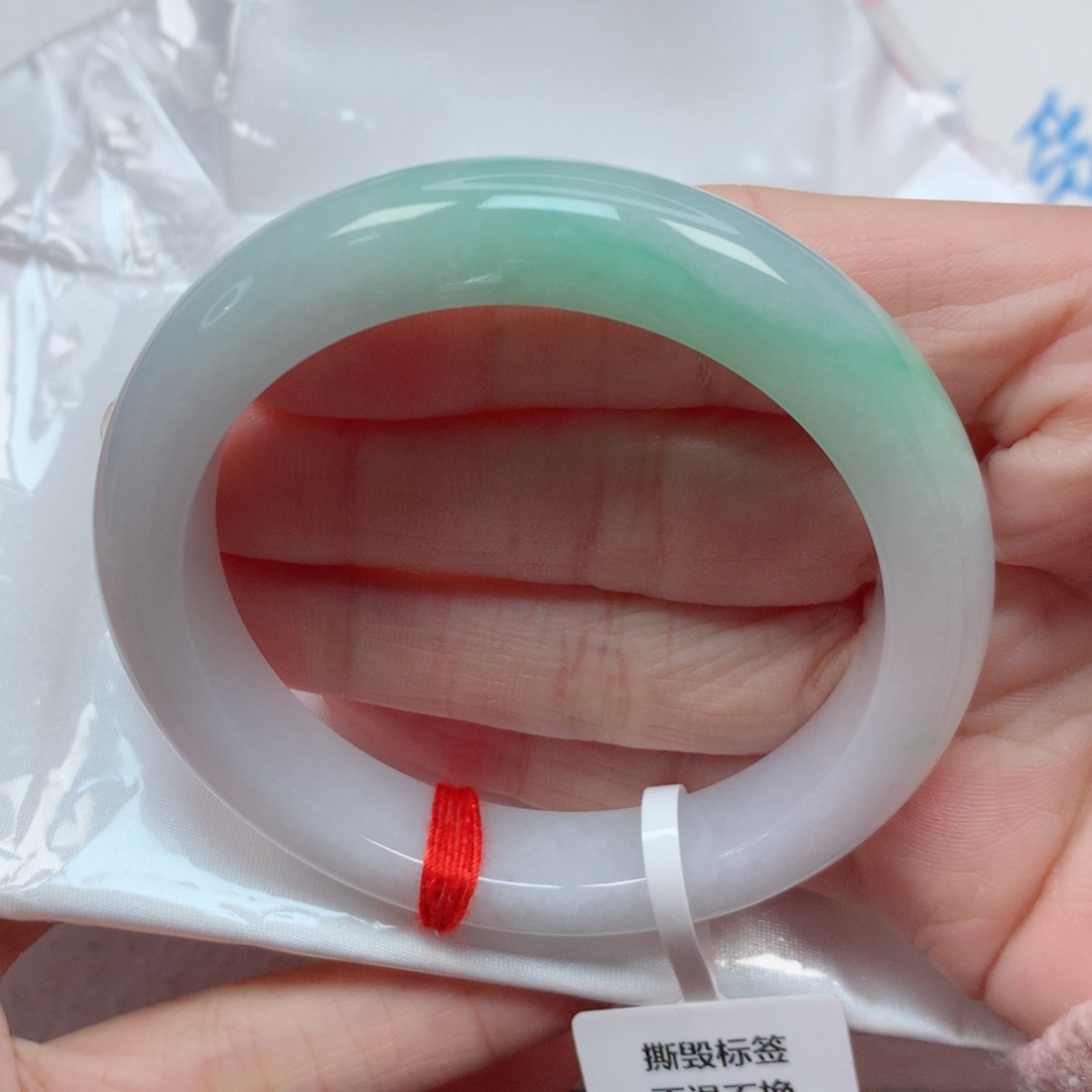 翡翠手镯未镶嵌54.6圈