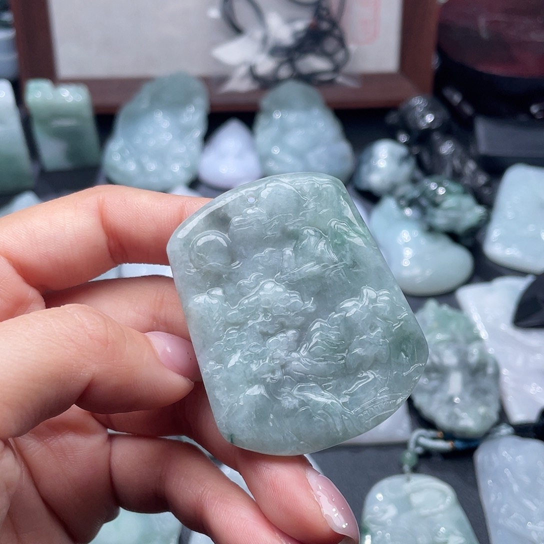 翡翠未镶嵌颈饰翡翠