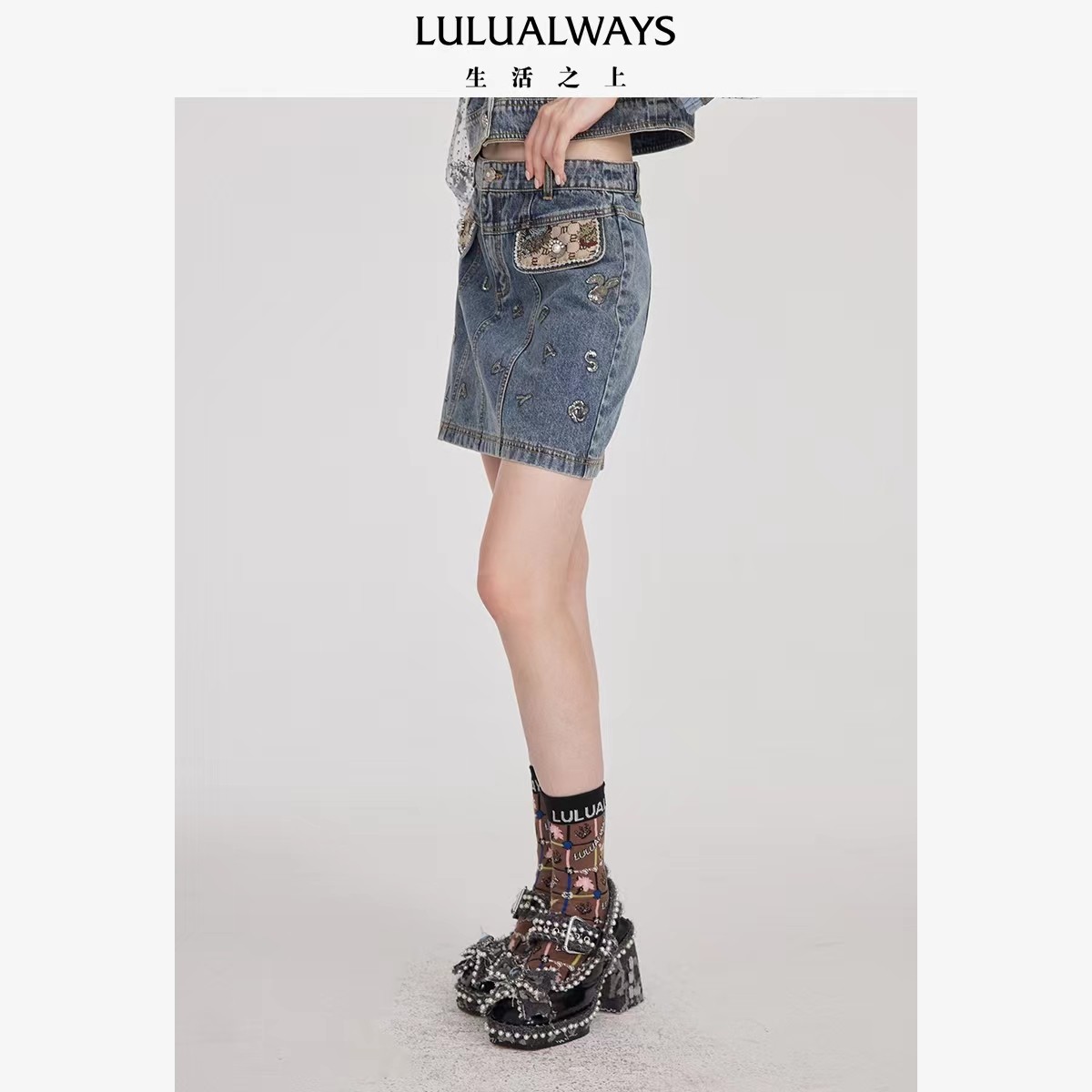 LULUALWAYS 秋季 品牌印花LOGO撞色图案牛仔半裙 LNC4017
