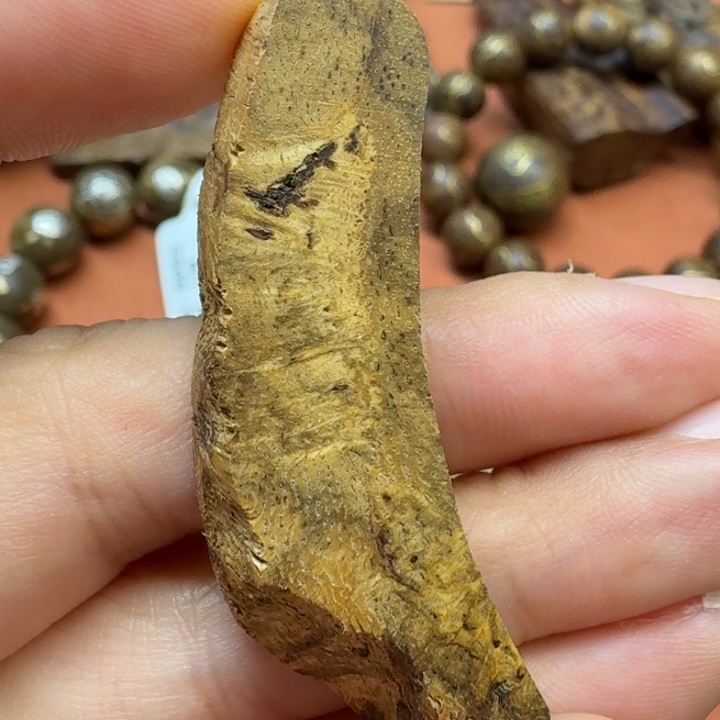 大叶紫檀（黑酸枝木类）