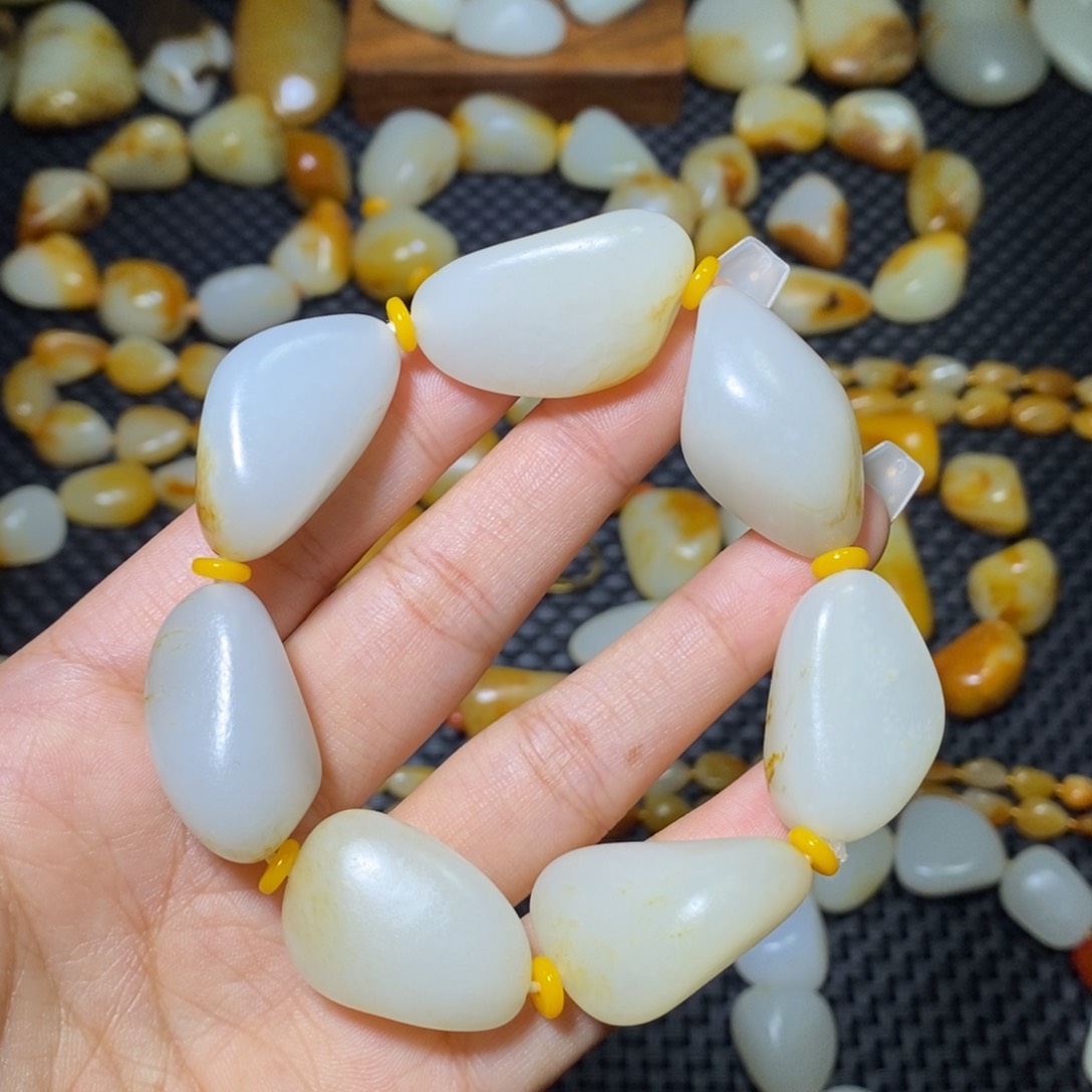 和田玉手链未镶嵌