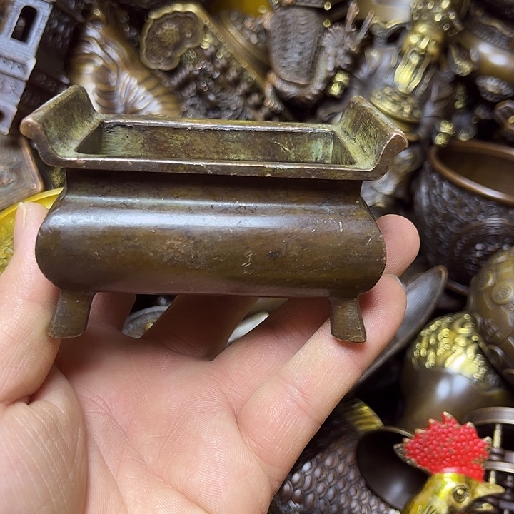 诚信经营精美铜器