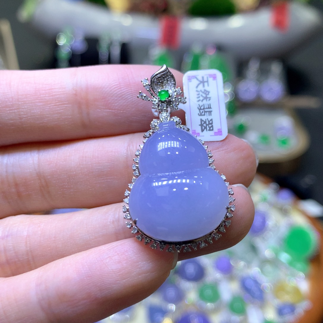 【闪购商品】翡翠颈饰18K金镶嵌翡翠吊坠项链