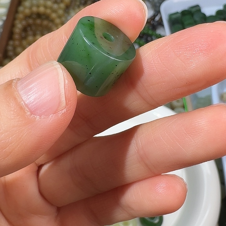 缘***起和田玉（碧玉）未镶嵌颈饰