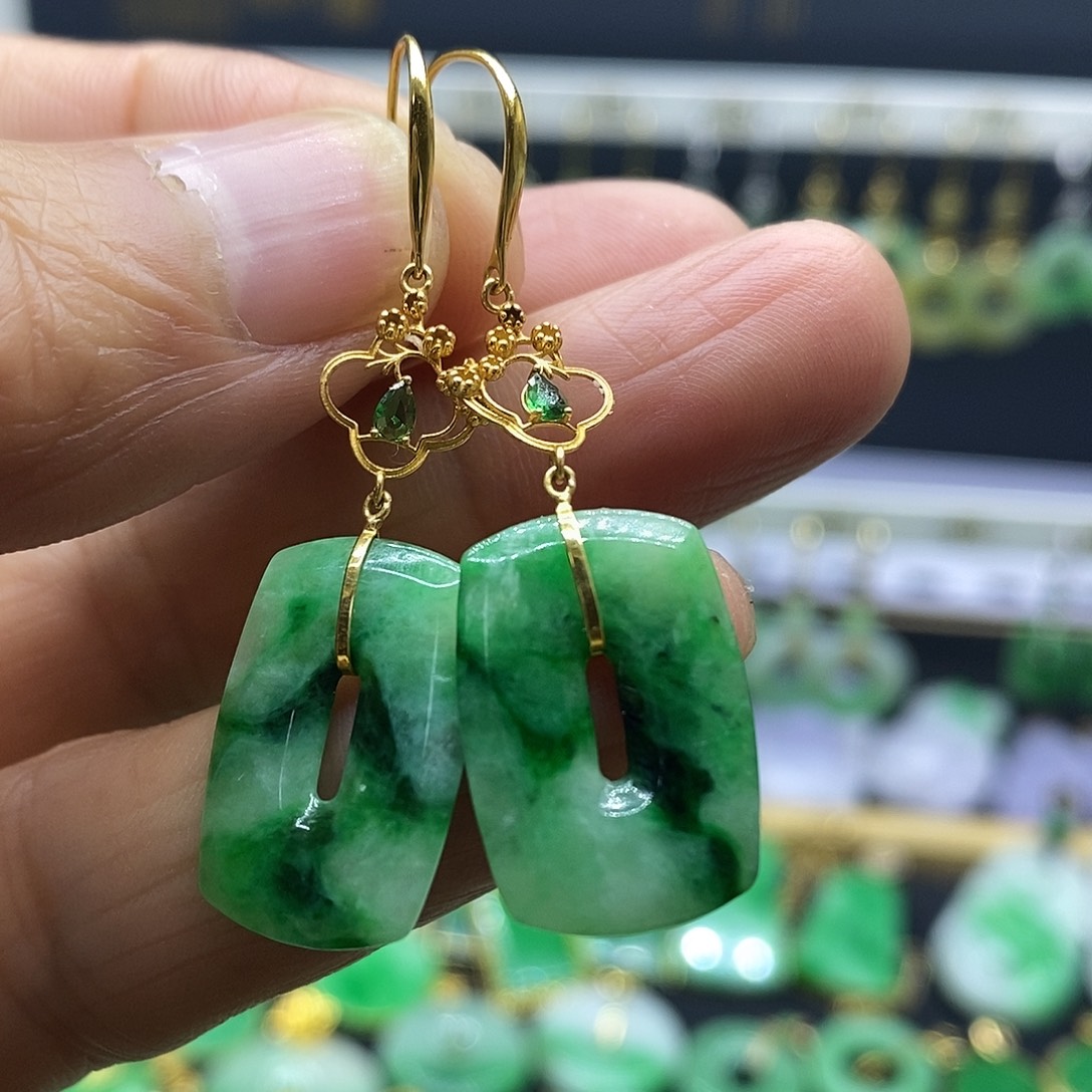 翡翠18K金镶嵌耳饰耳饰