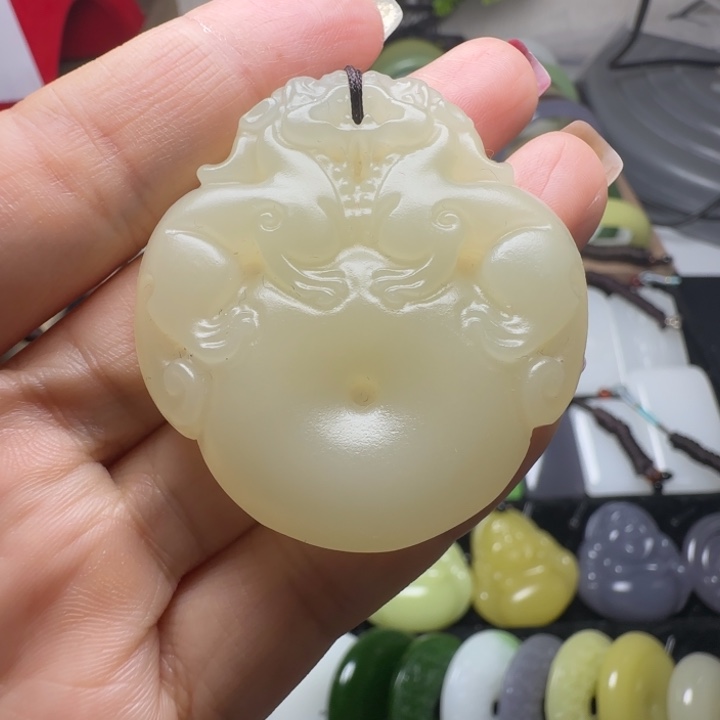 天然新疆老料蜂蜜水双貔貅平安扣吊坠