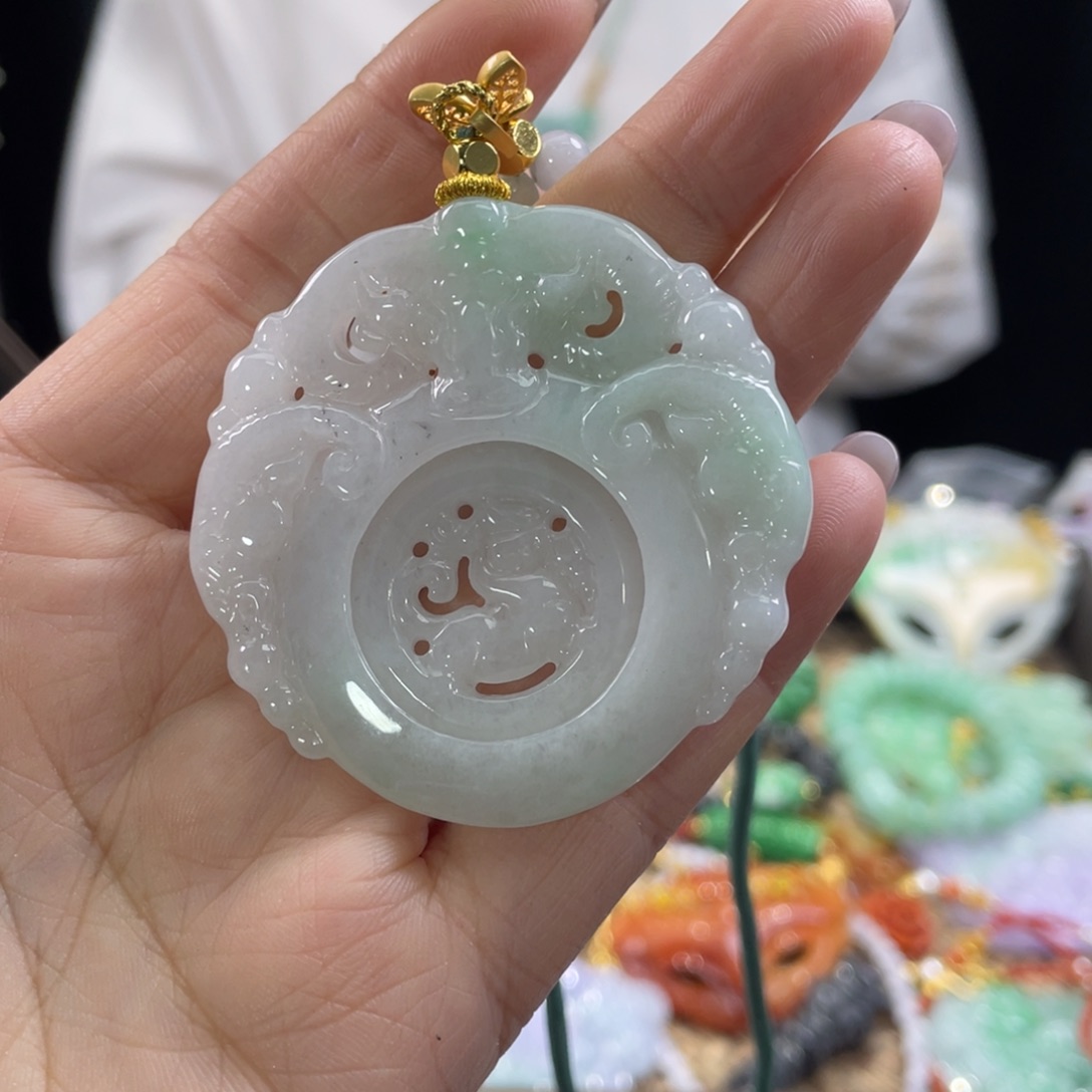 翡翠颈饰未镶嵌代编织