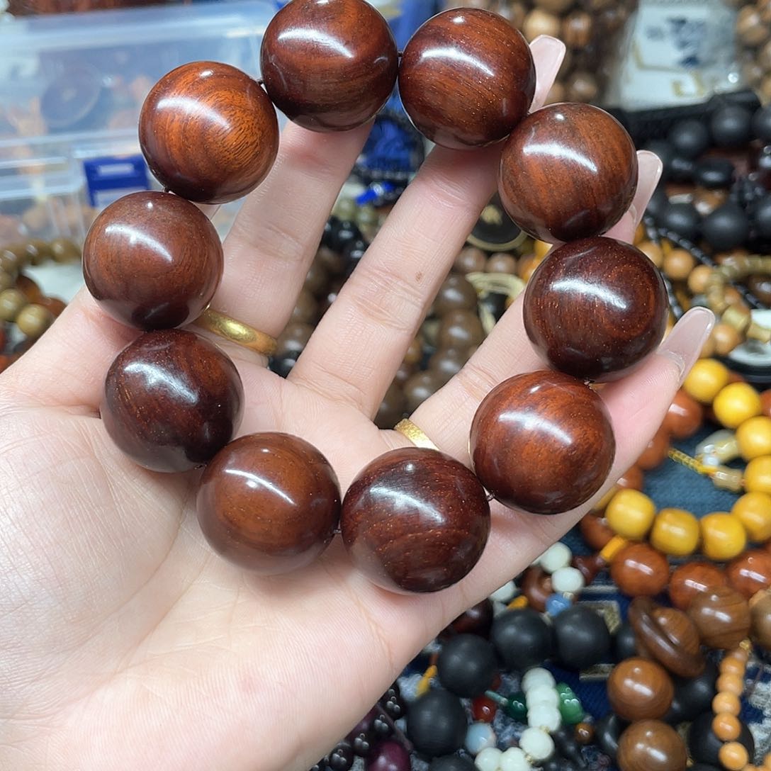 维腊木（绿檀）无事牌