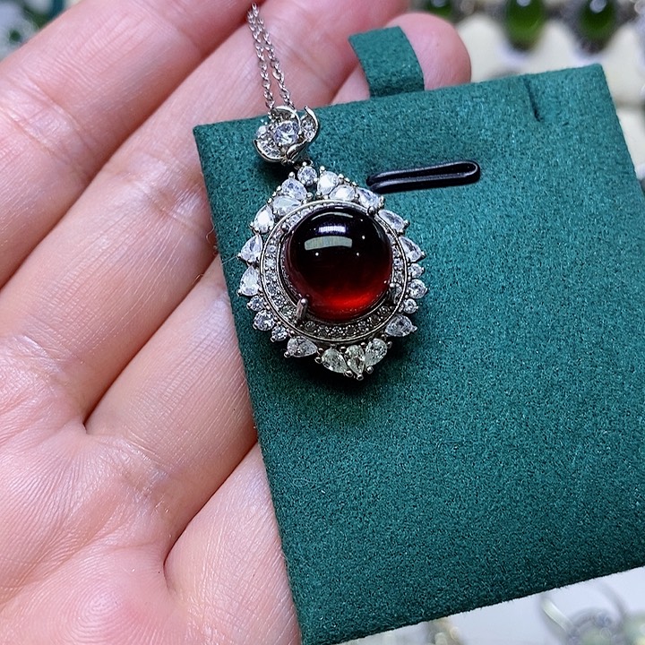 石榴石吊坠银S925镶嵌哲**语