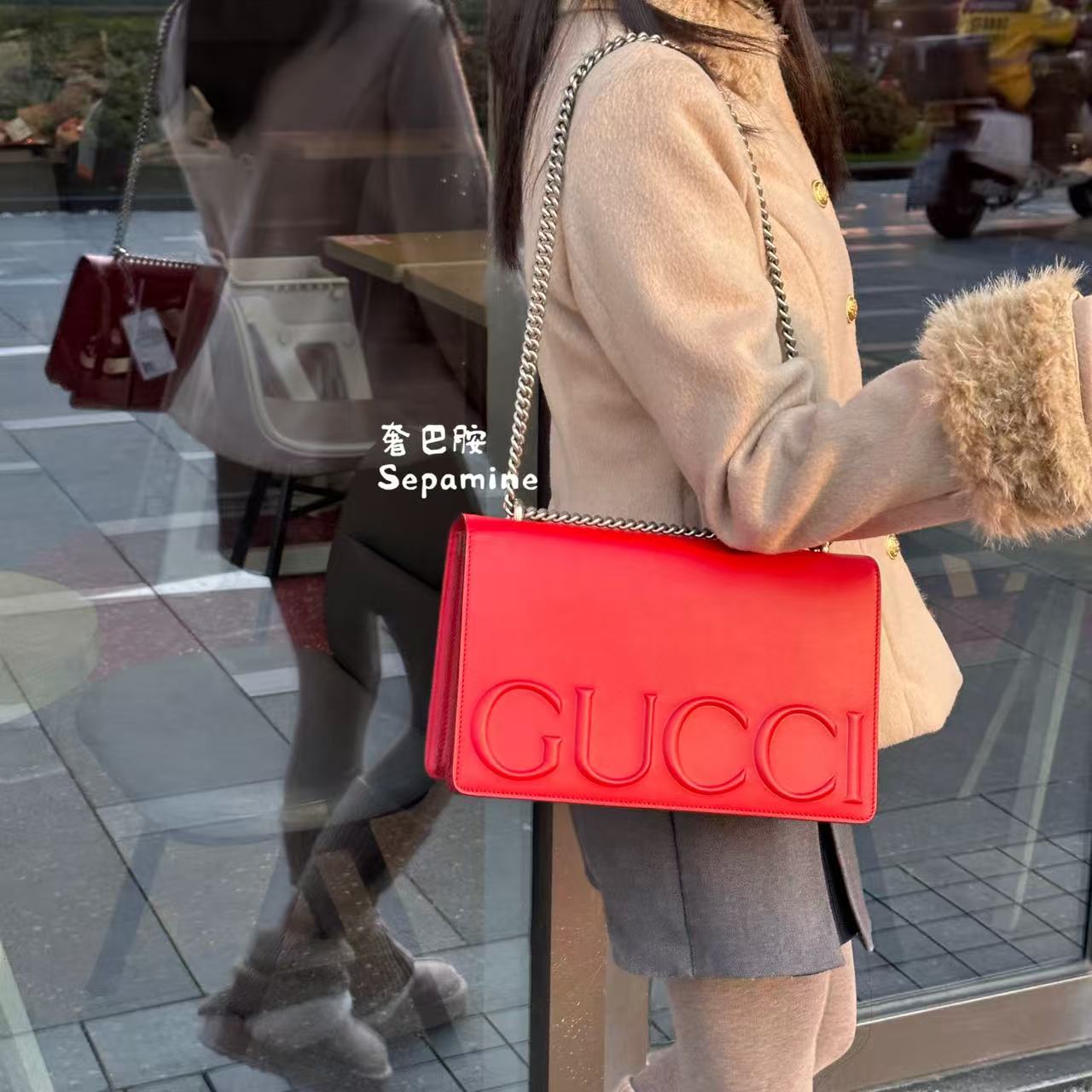 95新 GUCCI/古驰 /浮雕logo/红色/链条单肩包