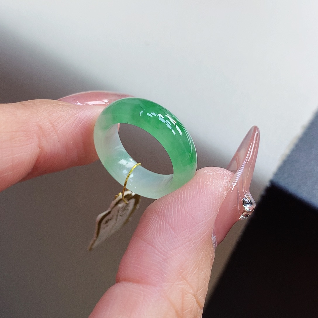 翡翠戒指未镶嵌9-10号