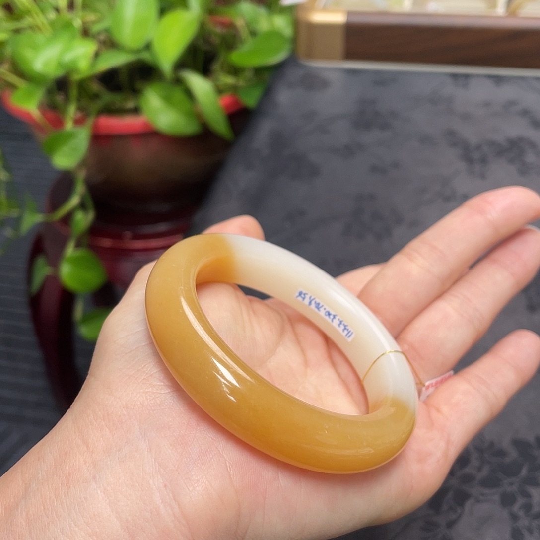 和田玉未镶嵌手镯-黄金糖