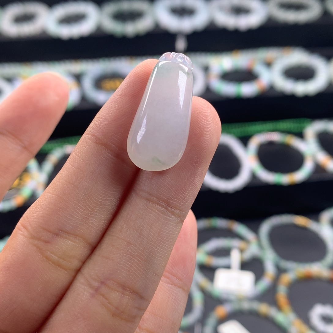 翡翠未镶嵌手链翡翠