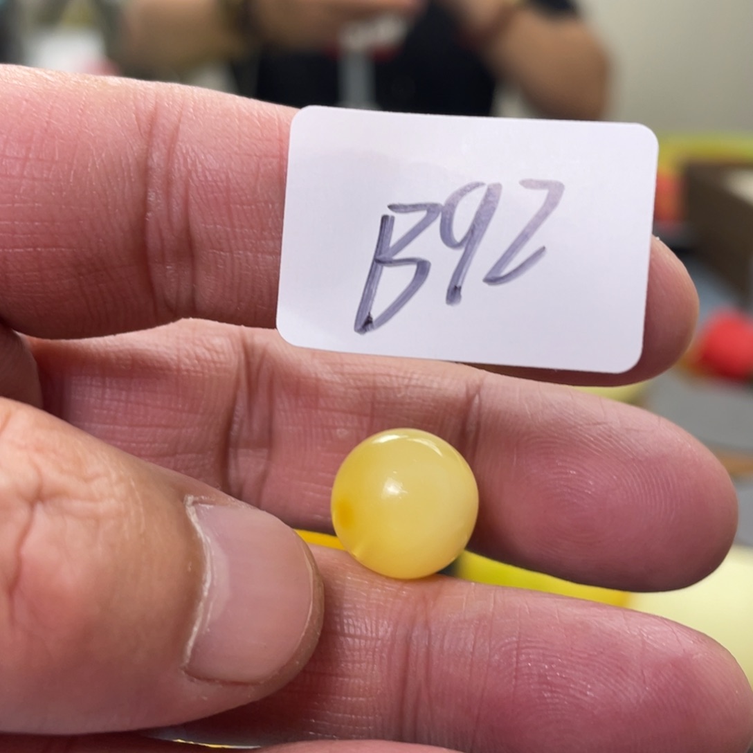 手链琥珀未镶嵌多样性发，发其中一件