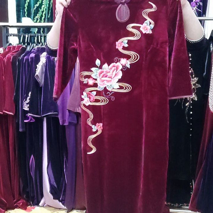 酒红色金丝绒刺绣中长旗袍m码110斤左右