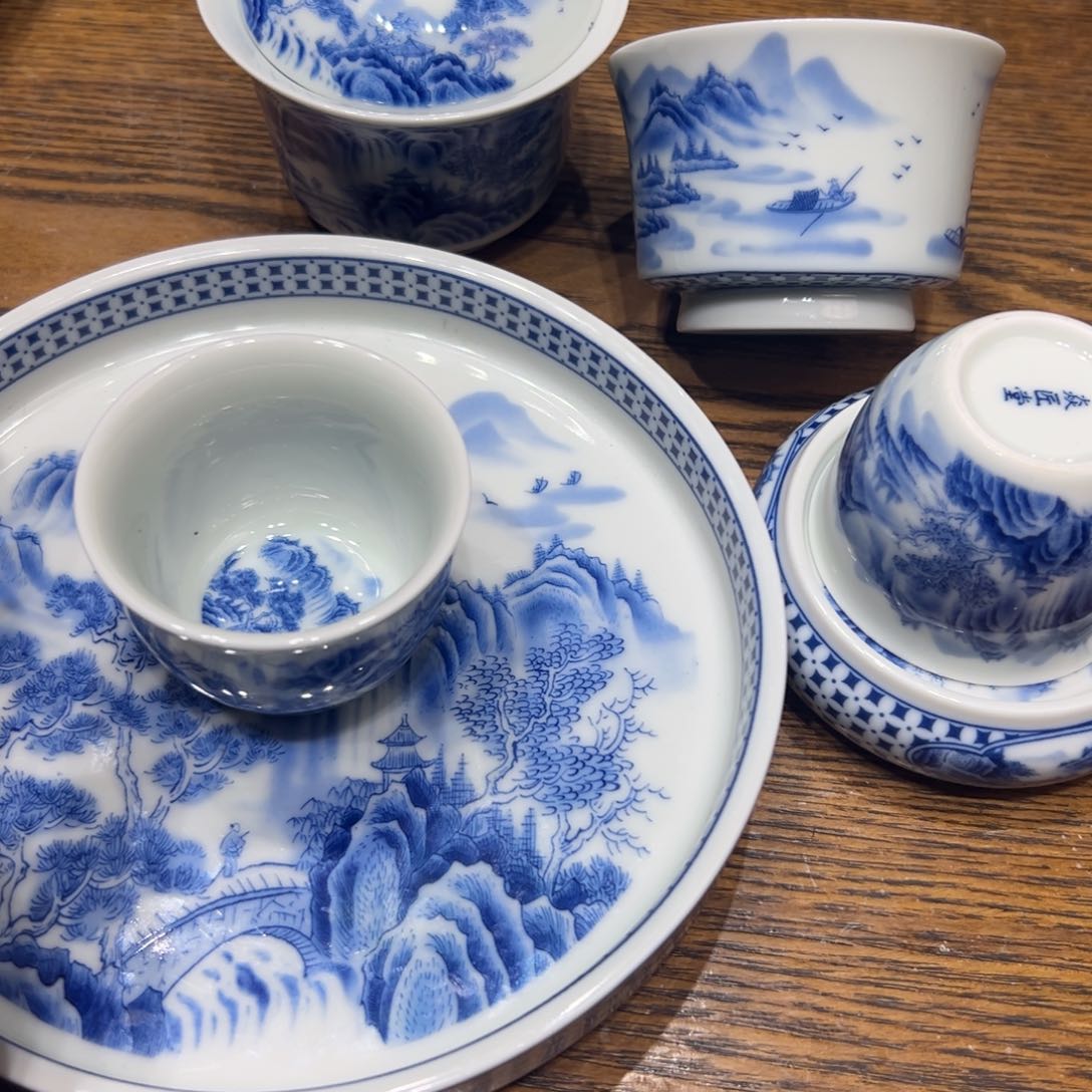 景德镇瓷器精品陈列展品