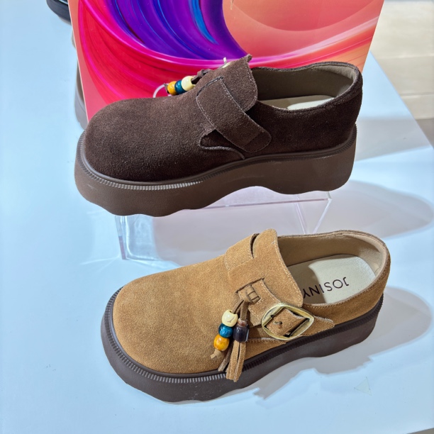 卓诗尼女鞋2025秋季新款深口增高防滑时尚休闲鞋厚底勃肯鞋