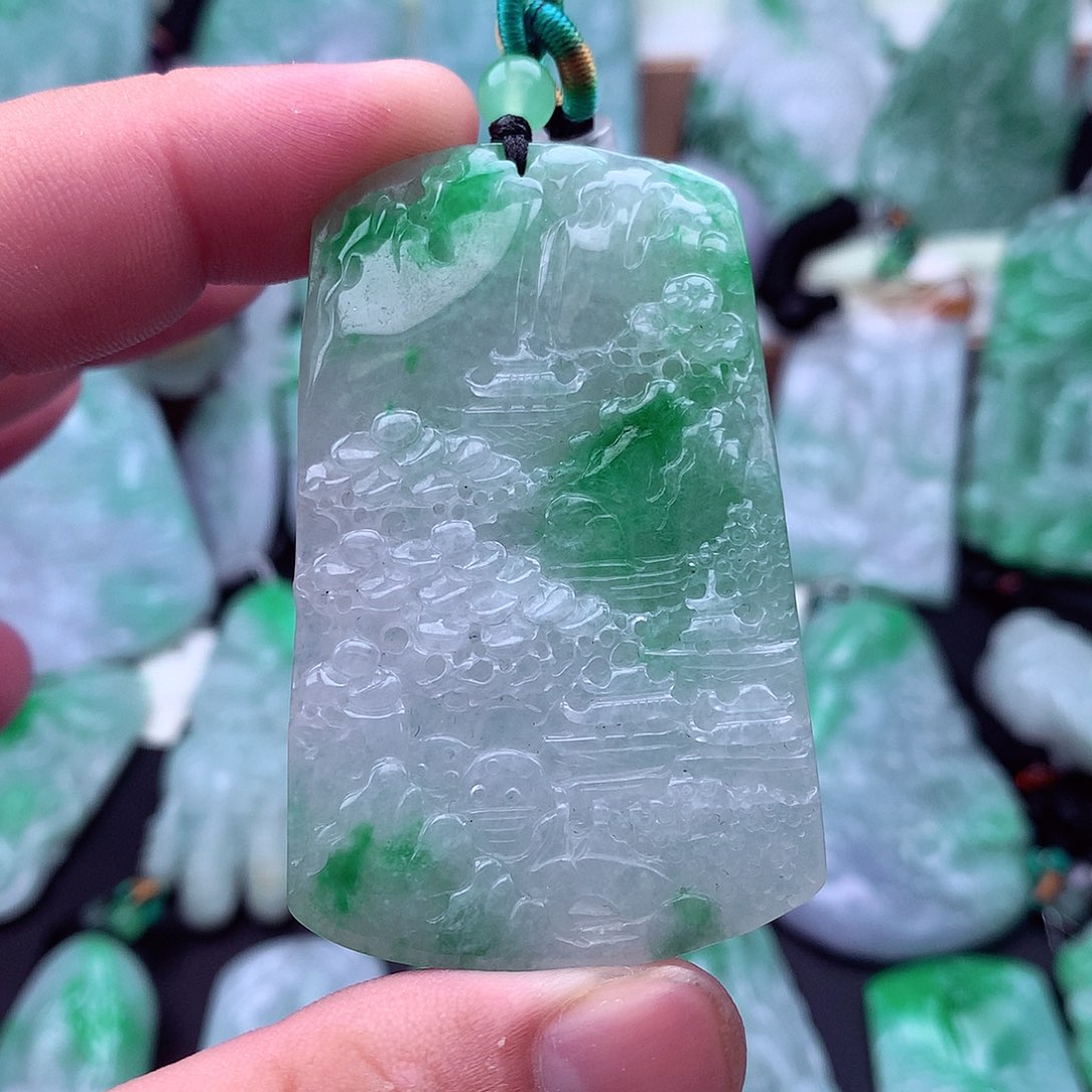 吊坠(不含链)未镶嵌翡翠