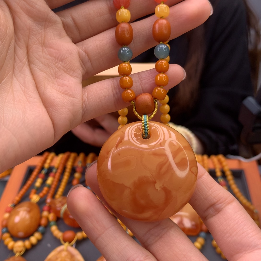 蜜蜡颈饰未镶嵌天然