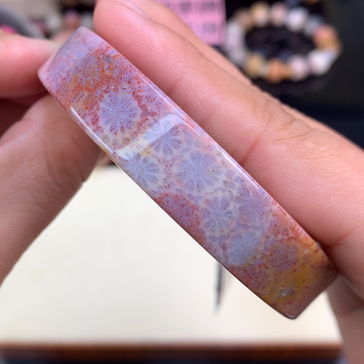 【闪购商品】颈饰未镶嵌硅化珊瑚（珊瑚玉）2号精美手镯57.7圈