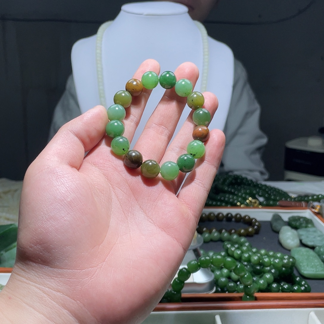 和田玉（碧玉）未镶嵌珠宝半成品